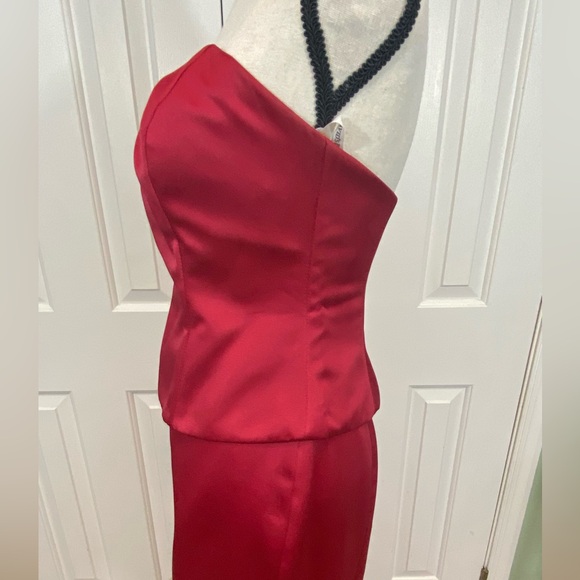 Y2K David’s bridal 2piece red satin strapless corset sz2 Matching maxi skirt sz4 - Picture 3 of 15